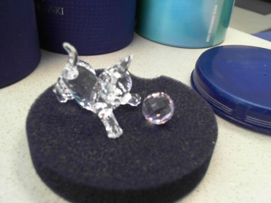 SWAROVSKI Crystal KITTEN Playing with Ball - Pink