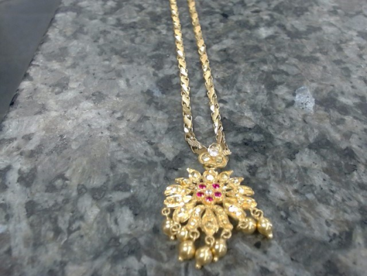 Pink Stone Stone Necklace 22K Yellow Gold 28.52g