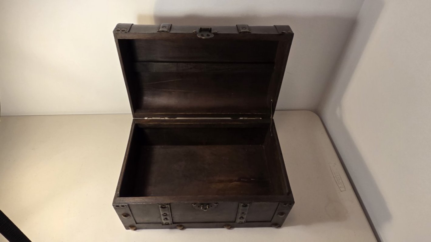 Decorative storage container