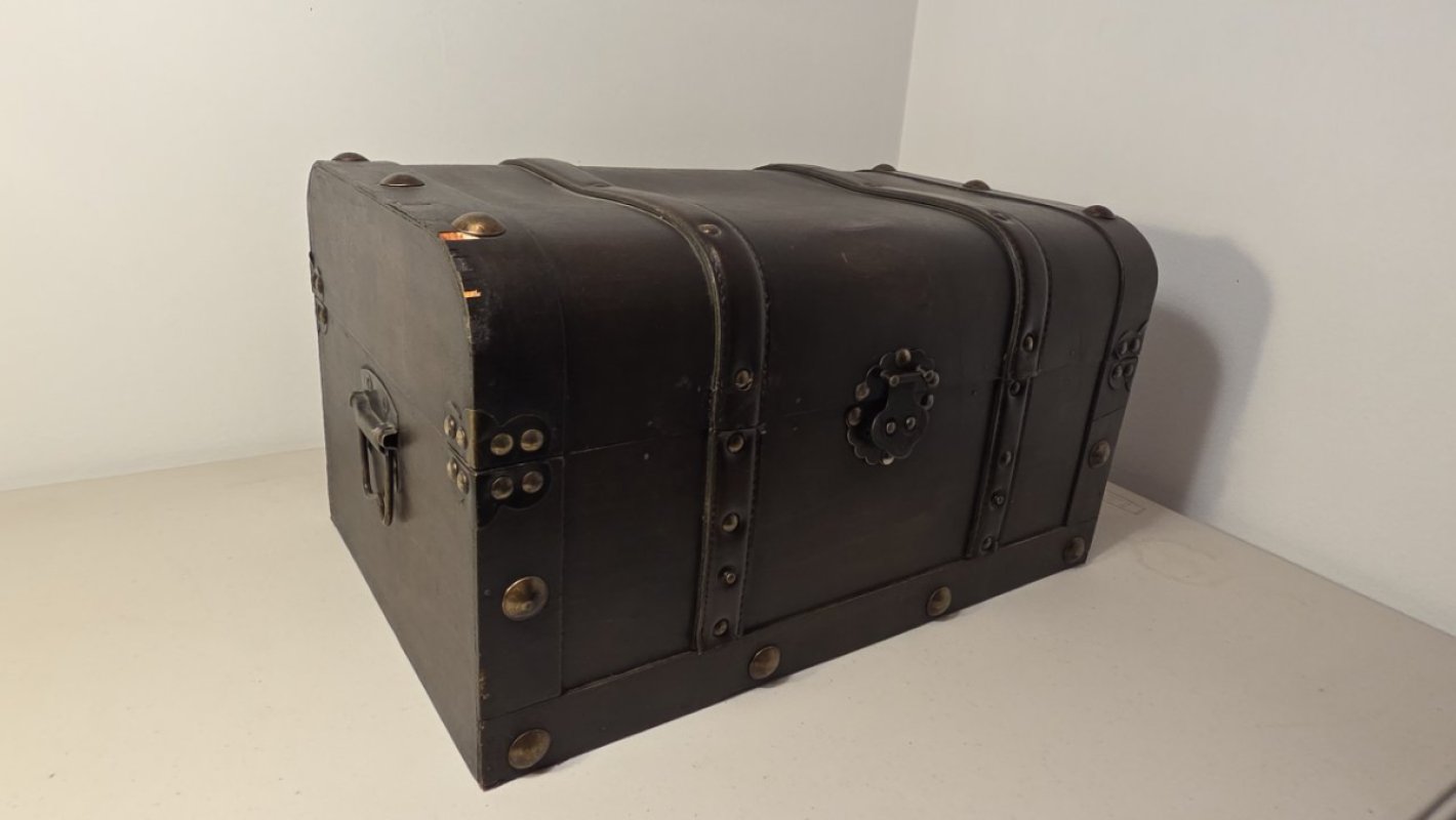 Decorative storage container