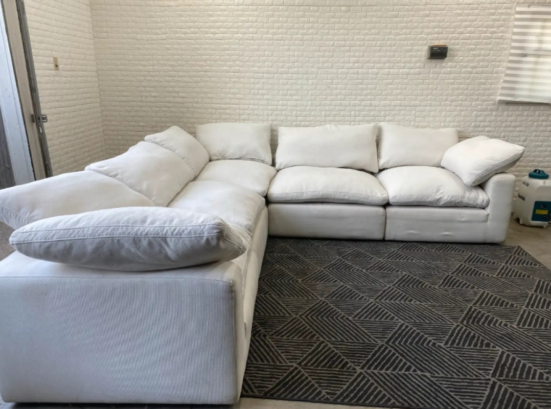 FREE DELIVERY - Cloud Couch
