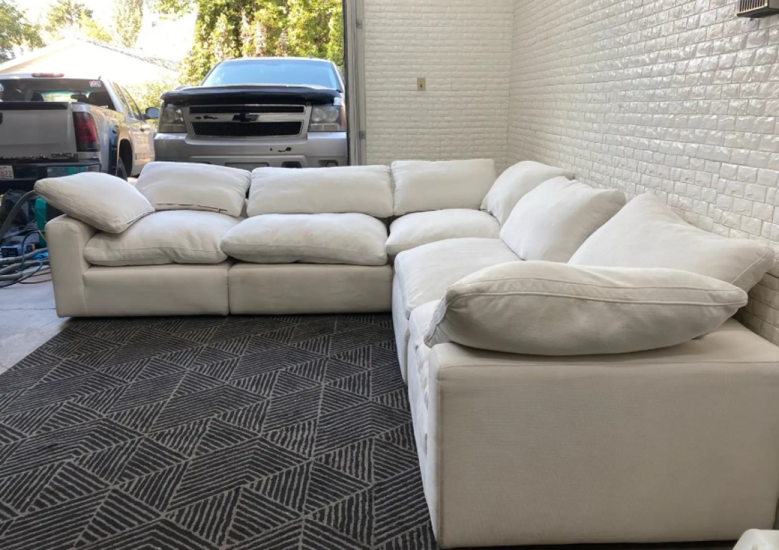 FREE DELIVERY - Cloud Couch