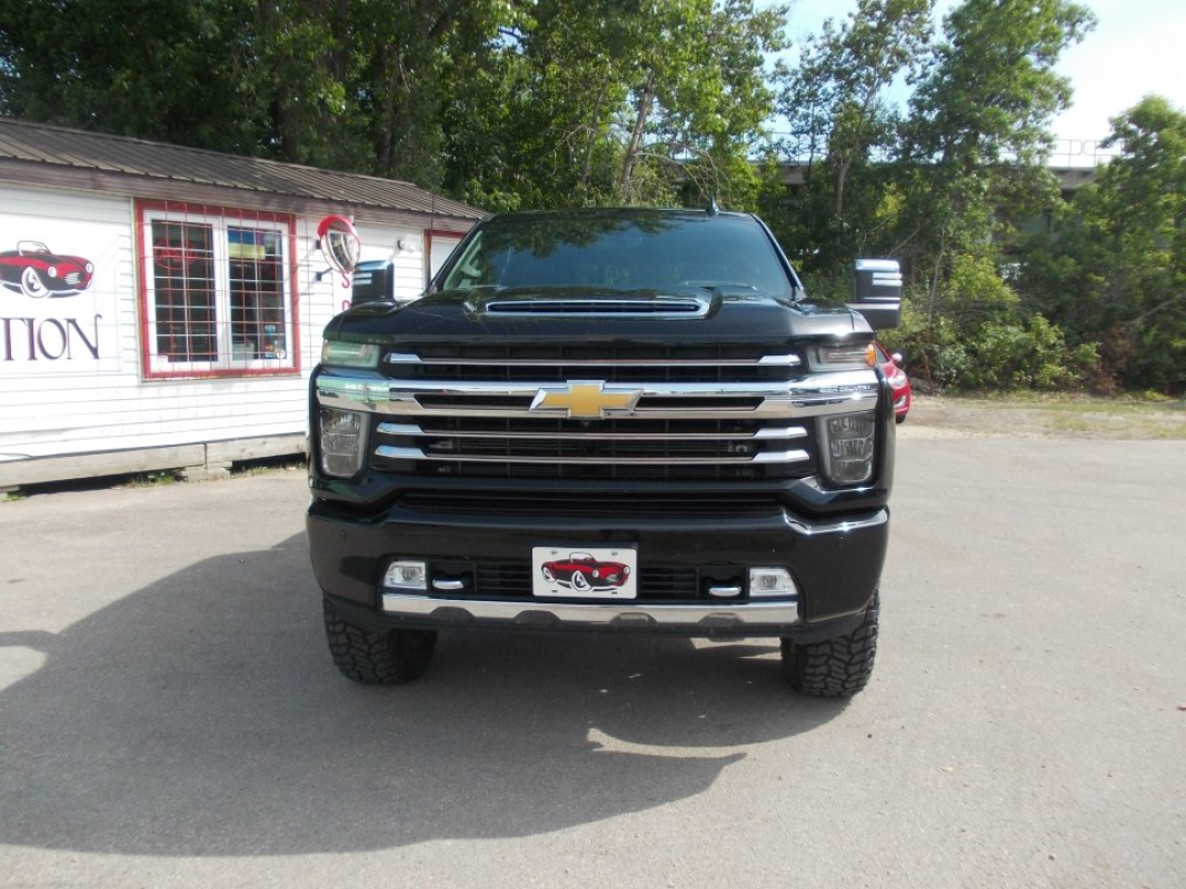 2021Chevrolet Silverado High Country Diesel 2500HD pickup