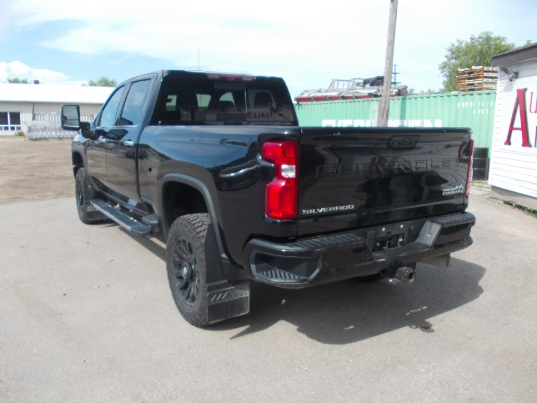 2021Chevrolet Silverado High Country Diesel 2500HD pickup