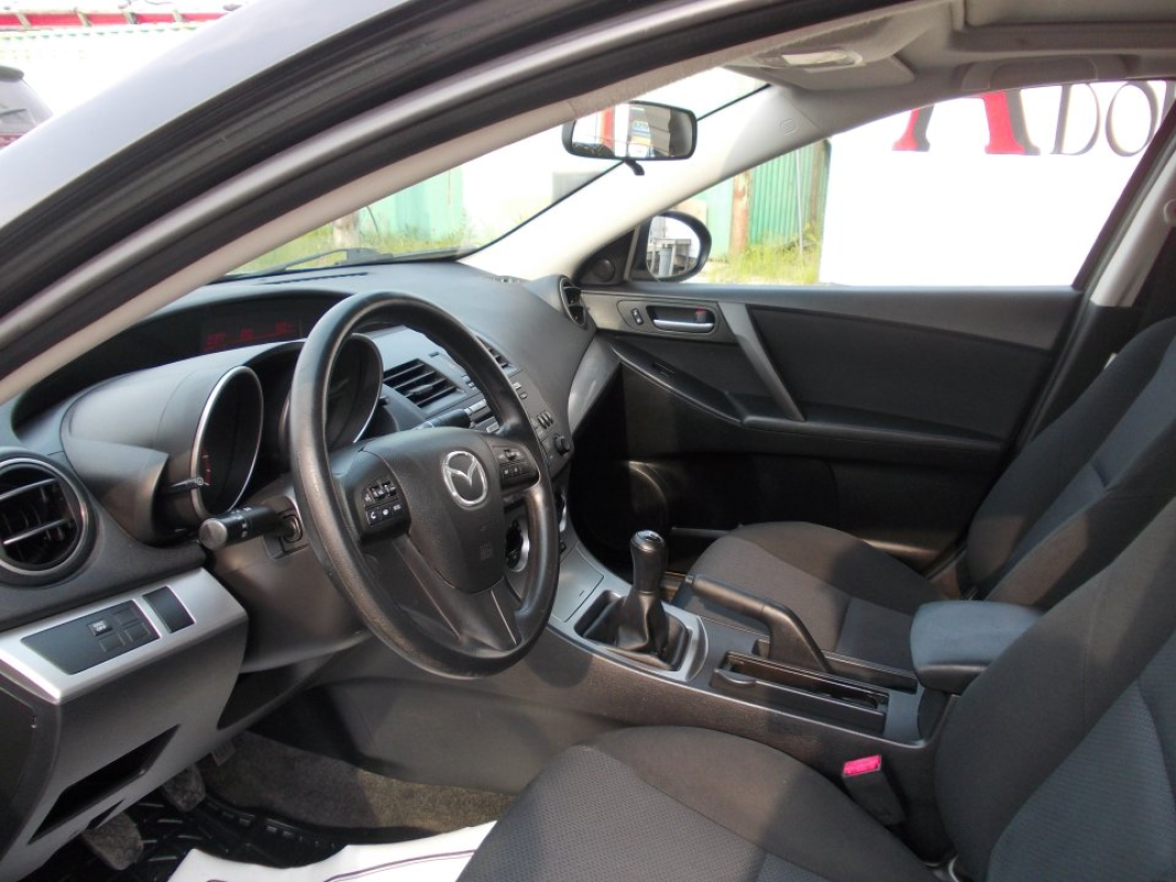 2011 Mazda 3 GS