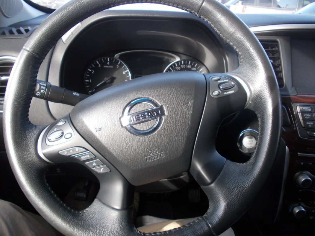 2015 Nissan Pathfinder SL