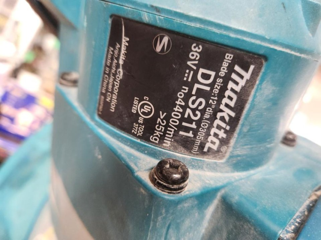MAKITA MITER SAW DLS211Z