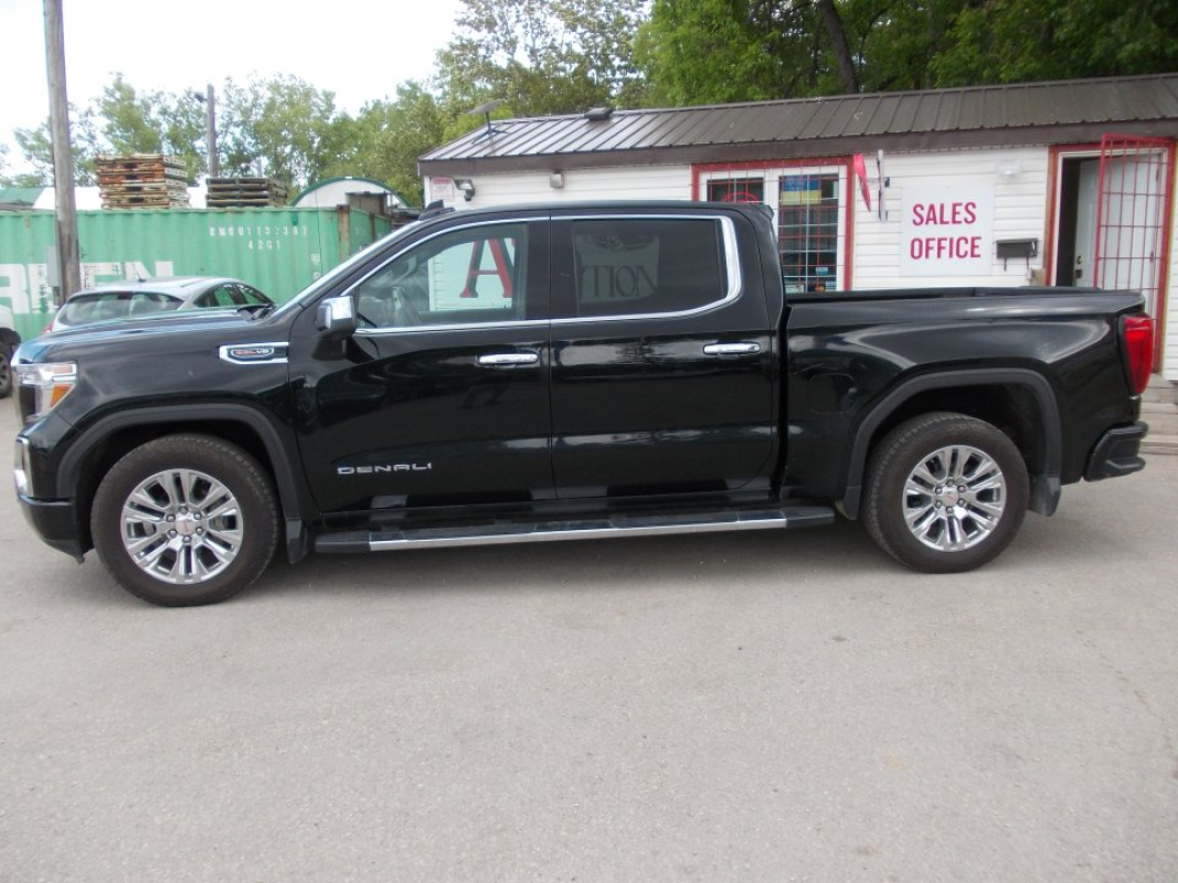 2022 GMC Sierra Denali Crew Cab