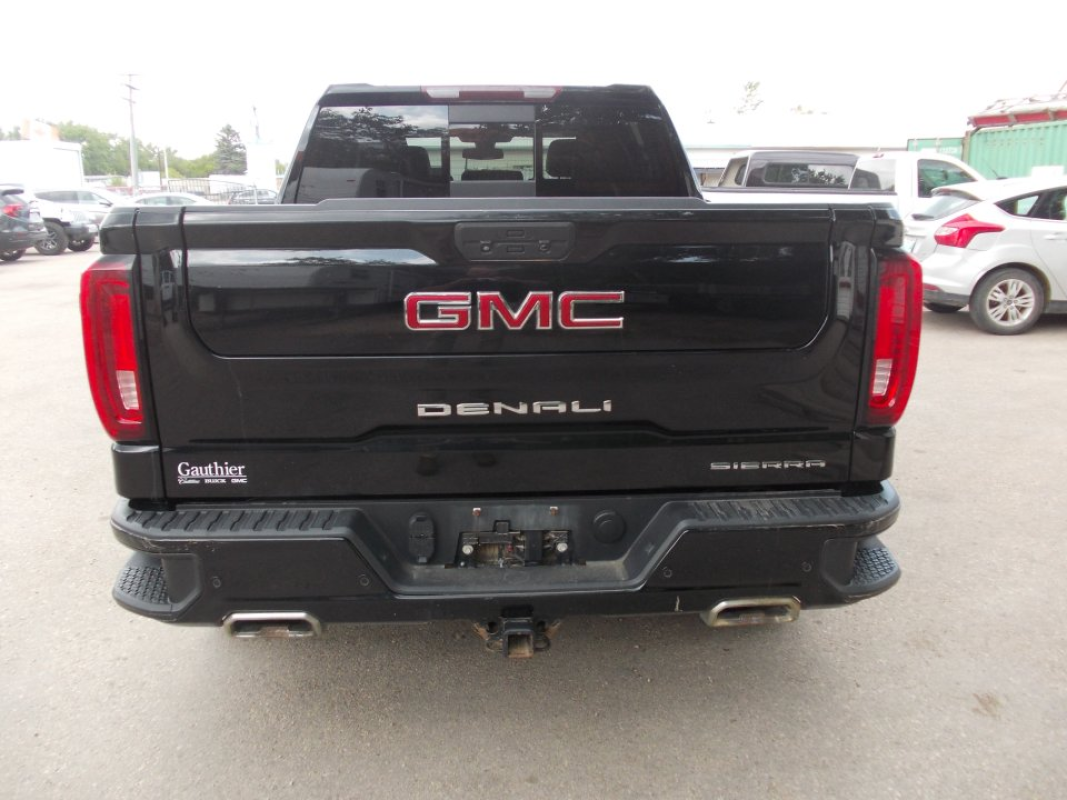 2022 GMC Sierra Denali Crew Cab
