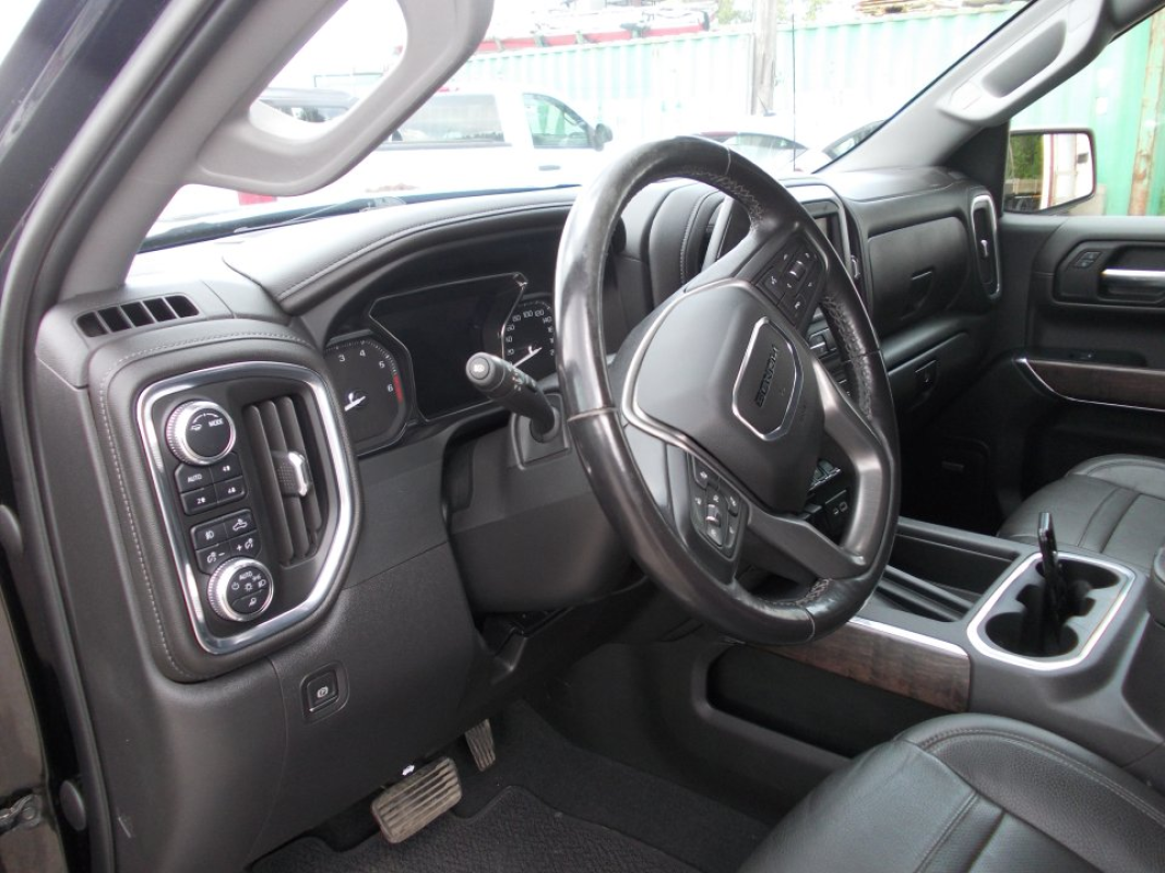 2022 GMC Sierra Denali Crew Cab