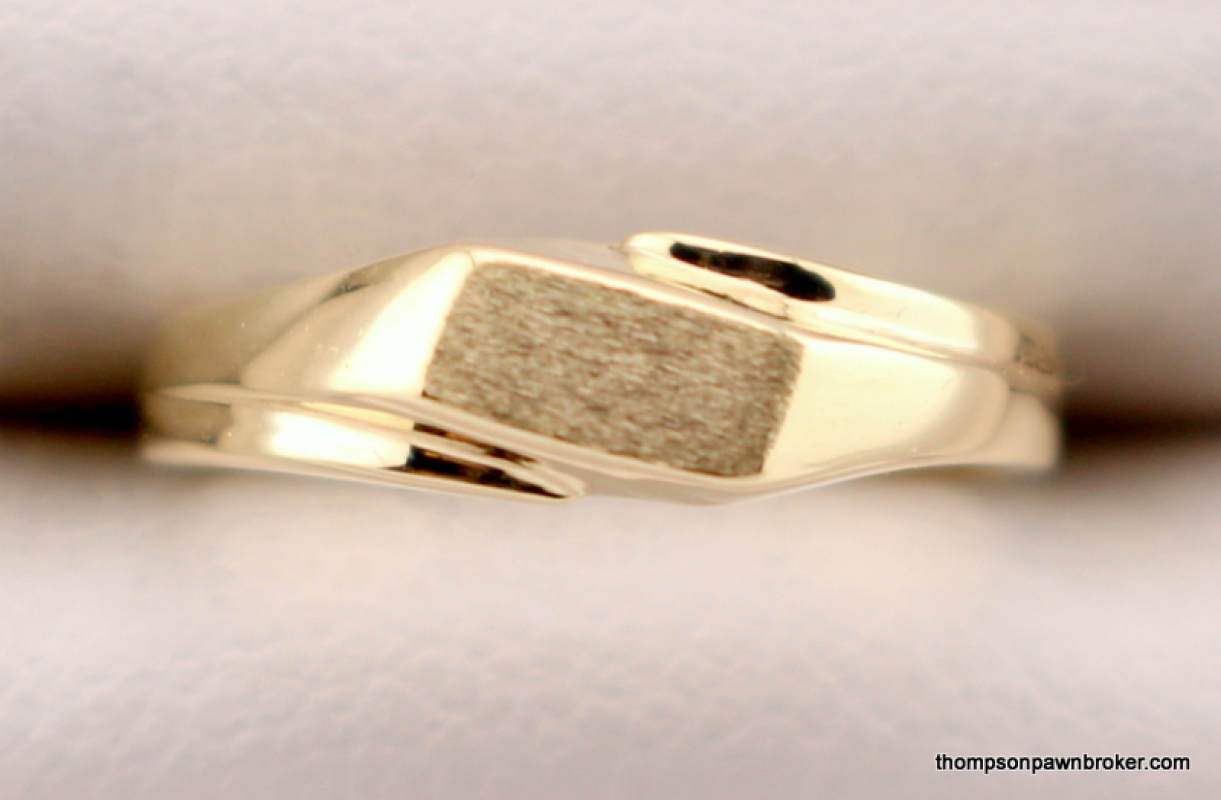 10k yellow gold signet ring