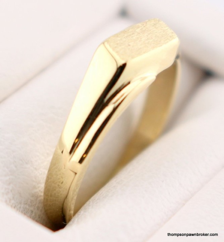10k yellow gold signet ring