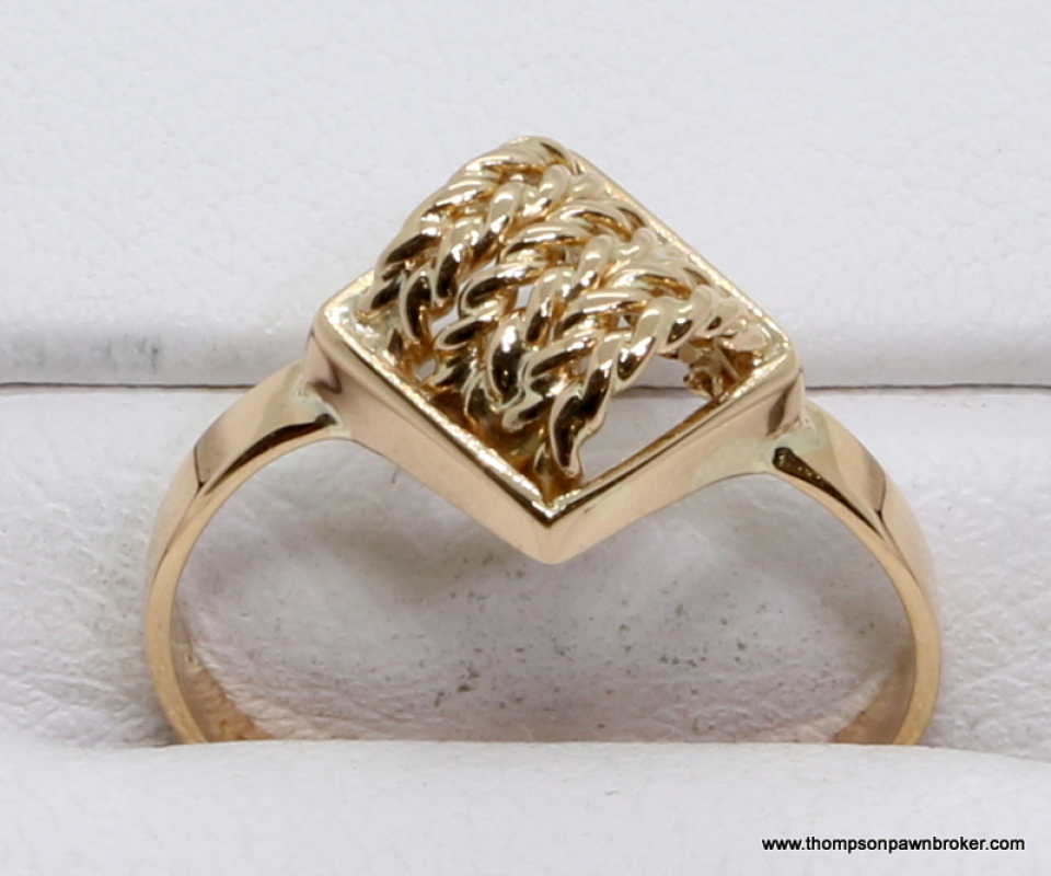 18k yellow gold baby ring