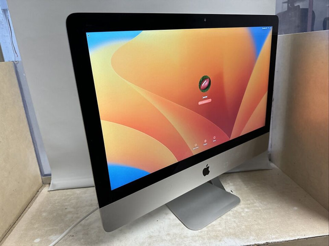 Apple iMac 2017 21.5" Core i5-7360U @ 2.3GHz 8GB DDR4 1TB HDD