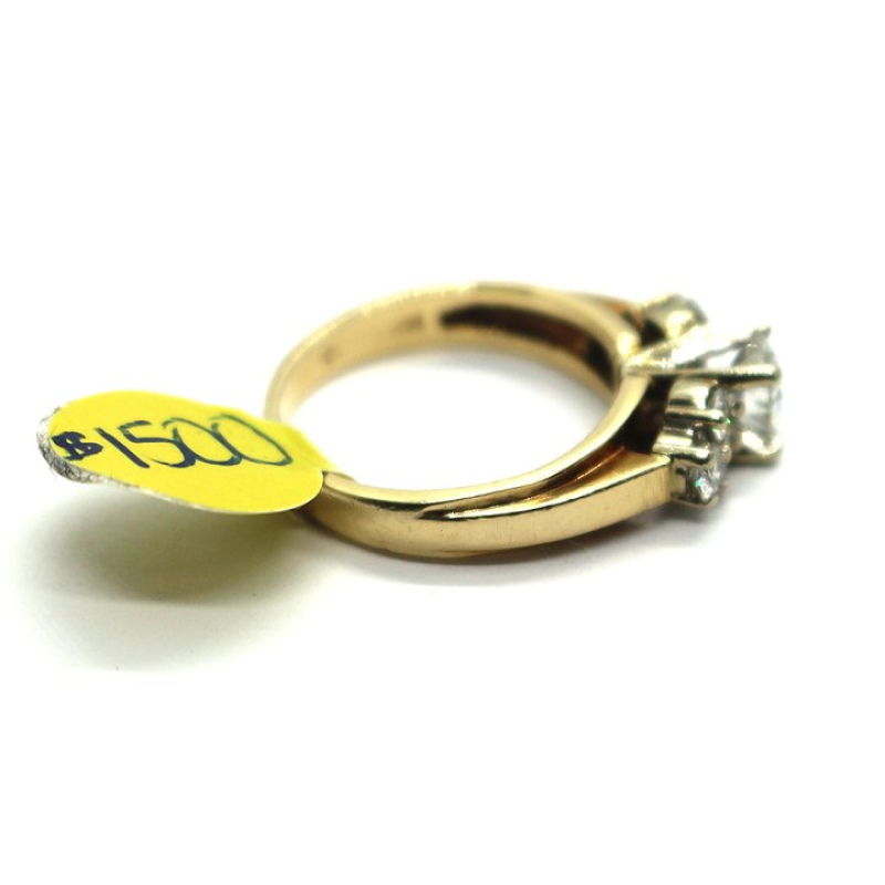 10kt Gold Diamond Ring