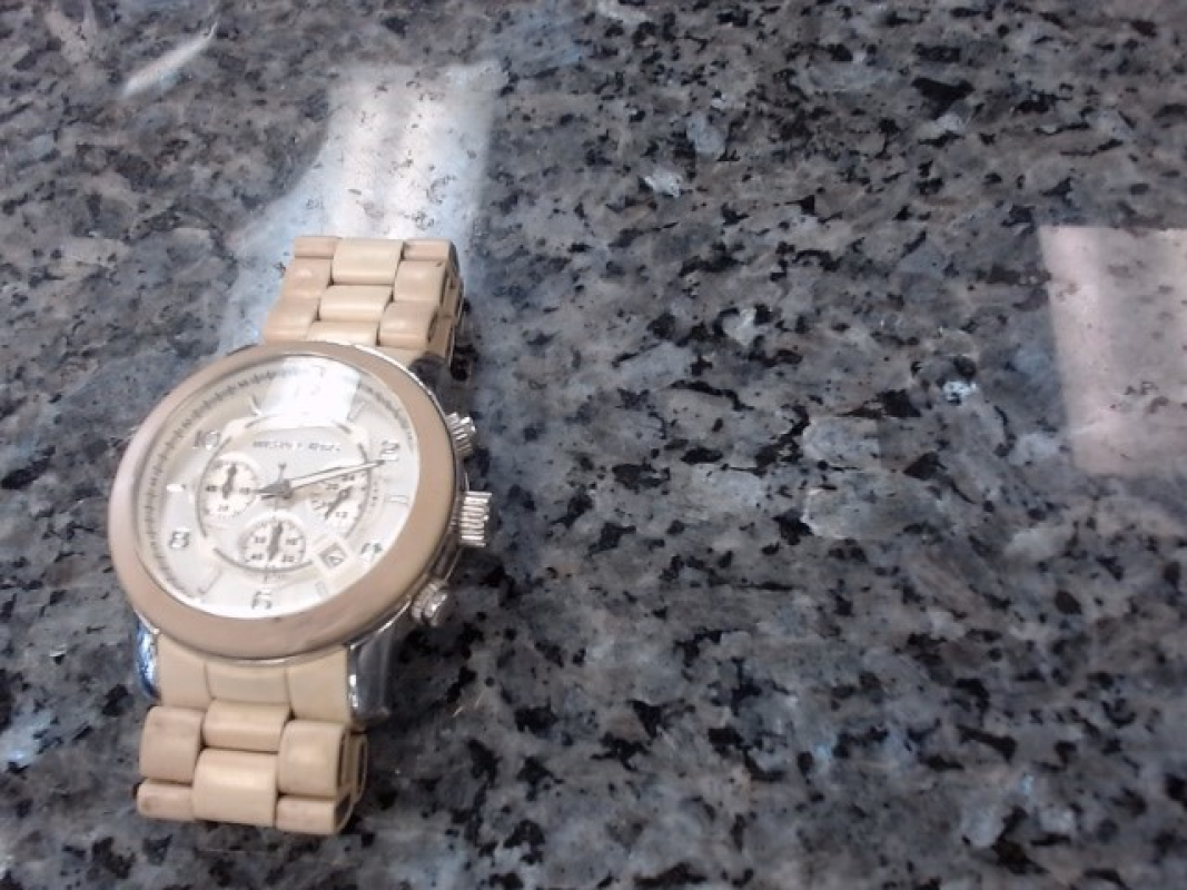 MICHEAL KORS MK-8108 WATCH
