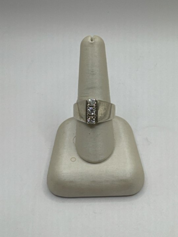 Lady's Diamond Fashion Ring 3 Diamonds .18 Carat T.W. 14K Yellow Gold 6.67g