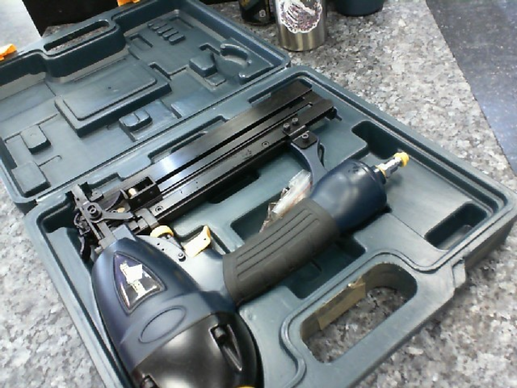 MASTERCRAFT FINISHING NAILER