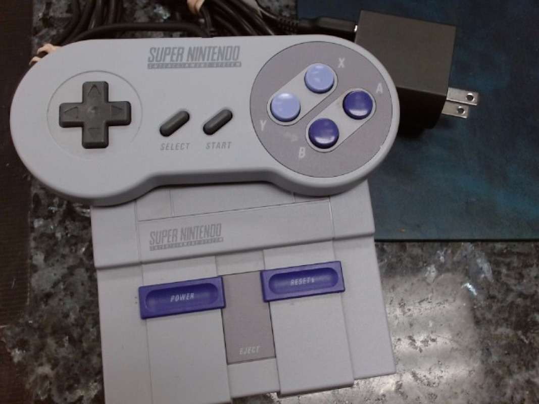 REPAWN NINTENDO SUPER NES CONTROL DECK WITH DECK ONLY TWO CONTROLLER