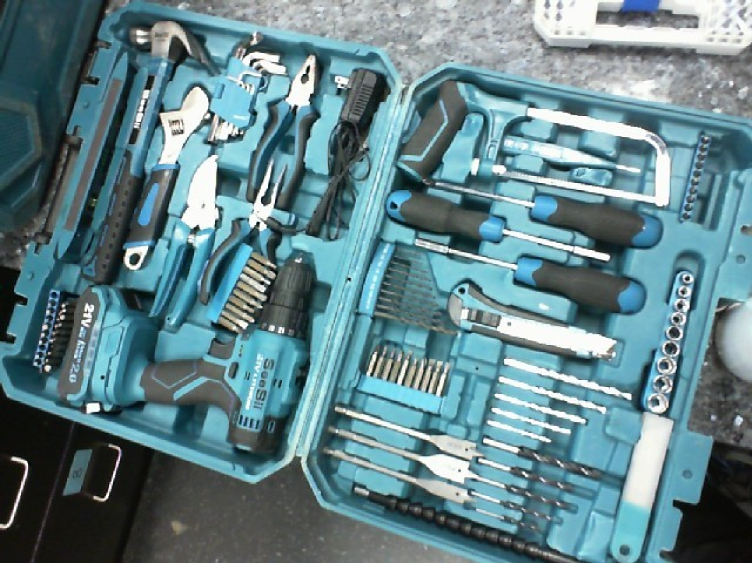 SEESII 21V DRILL TOOL KIT