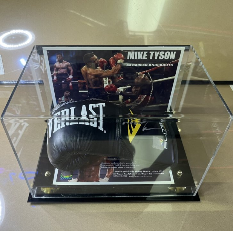 Official Everlast Heavyweight Boxing Glove Hand Signed by Mike Tyson with COA