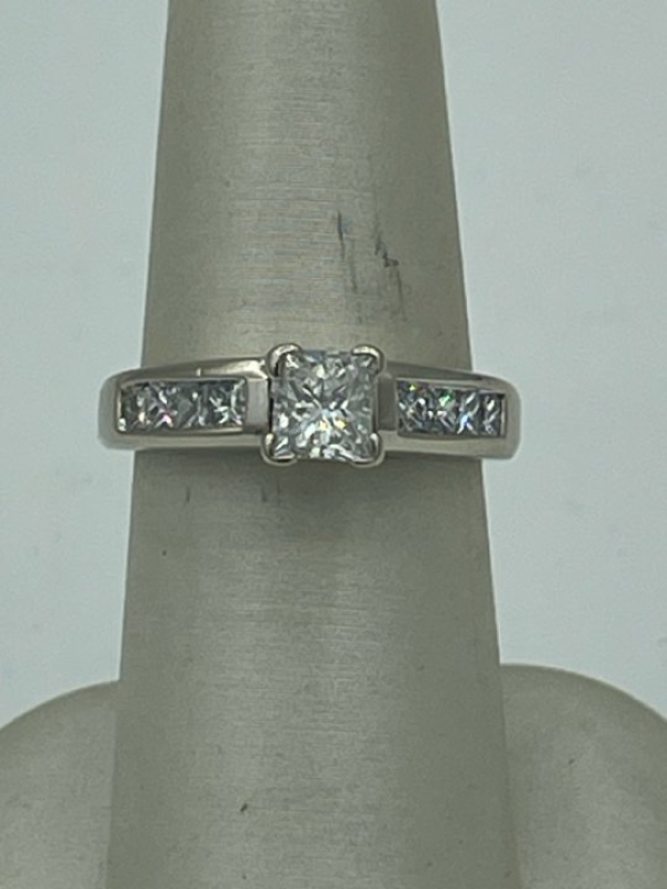 Lady's Diamond Solitaire Ring 10 Diamonds 1.23 Carat T.W. 14K White Gold 4.2g
