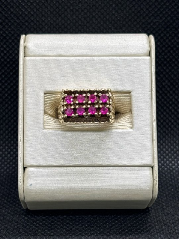 Red Stone Unisex Stone Ring 10K Yellow Gold 7.66g