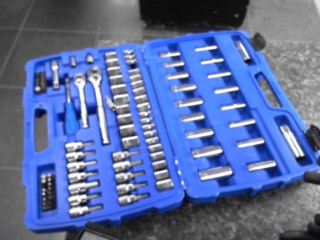 MASTERCRAFT 85 pce socket set