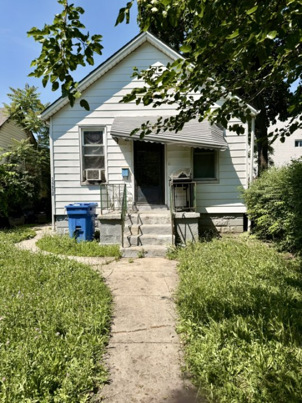 3 Bed, 1 Bath Windsor ON🚨 INVESTOR & CONTRACTOR ALERT – PRIME DOWNTOWN WINDSOR OPPORTUNITY! 🚨
