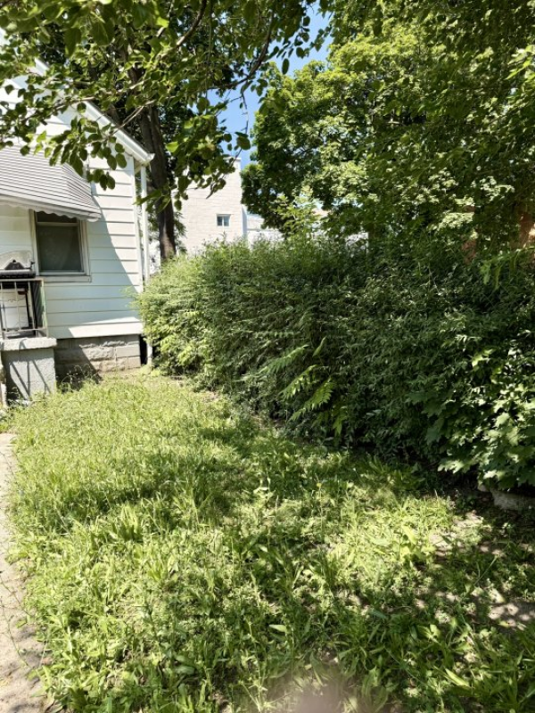 3 Bed, 1 Bath Windsor ON🚨 INVESTOR & CONTRACTOR ALERT – PRIME DOWNTOWN WINDSOR OPPORTUNITY! 🚨