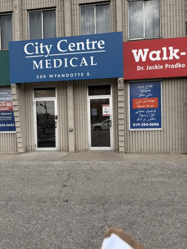 🚨 COMMERCIAL INVESTOR ALERT – PROMINENT CORNER OFFICE BUILDING IN CENTRAL WINDSOR! 🚨 500 Wyandotte