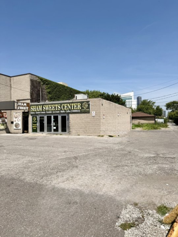 🚨 COMMERCIAL INVESTOR ALERT – STRATEGIC ASSEMBLAGE OPPORTUNITY IN CENTRAL WINDSOR! 🚨 540 Wyandotte