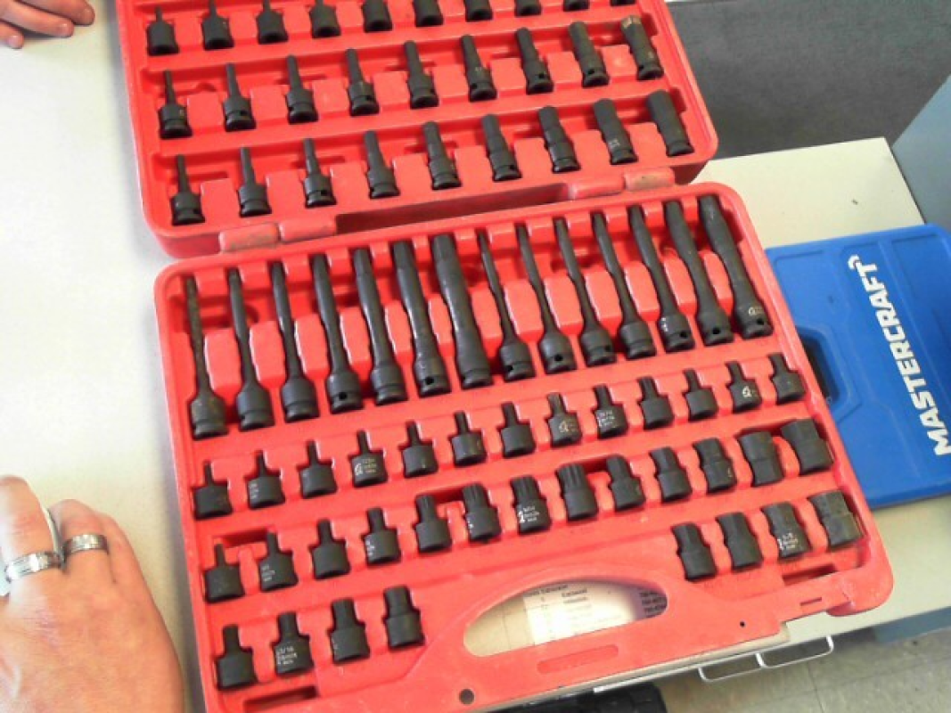 SOCKET SETS
