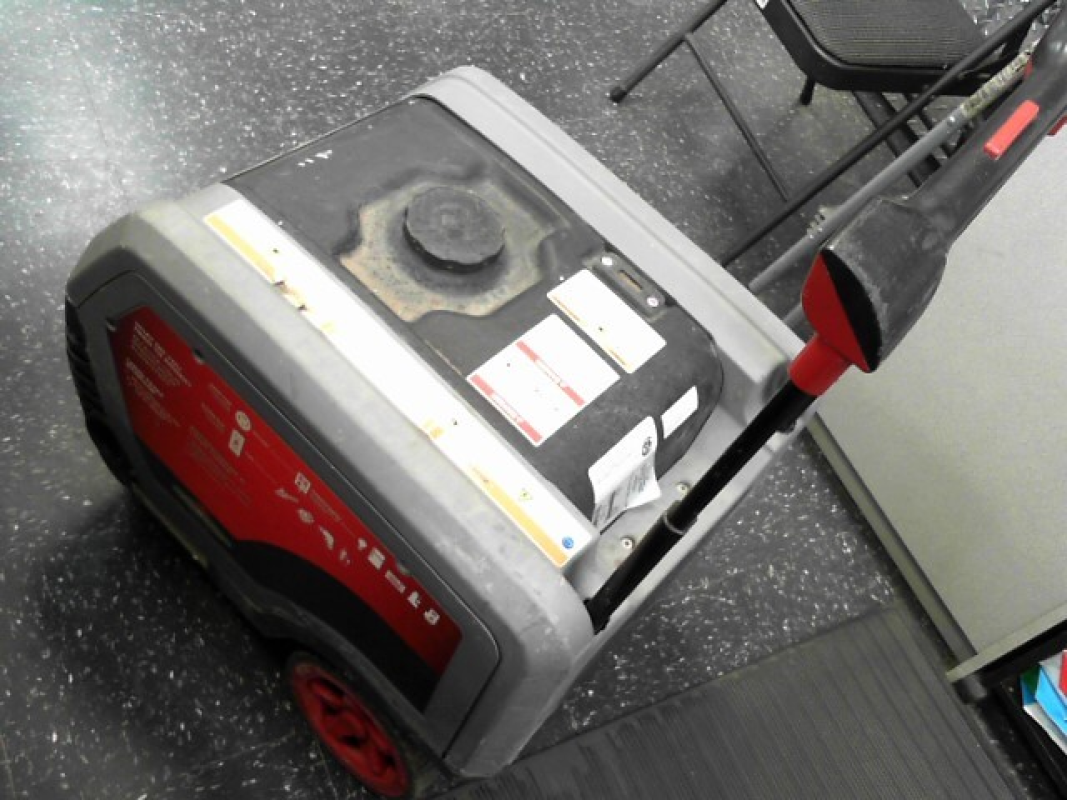 BRIGGS & STRATTON Q6500