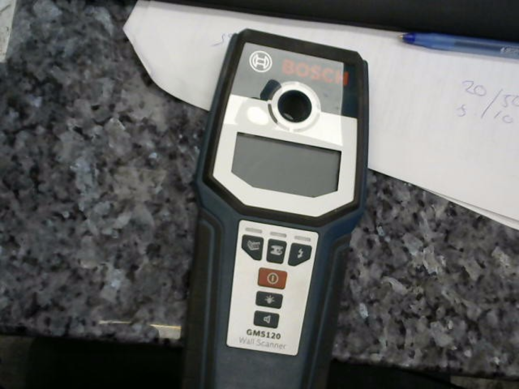 BOSCH STUDFINDER GMS120