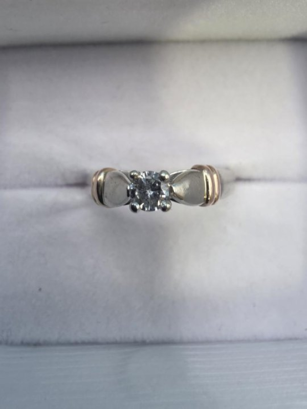 Lady's Diamond Engagement Ring .01 CT. 14K 2 Tone Gold 3.39g