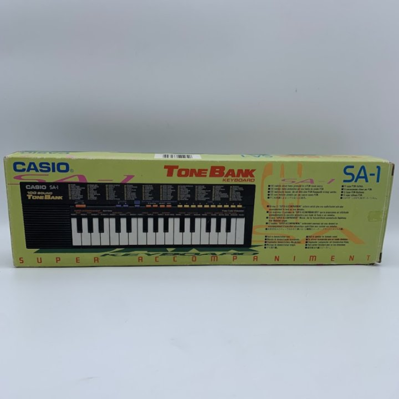 Casio SA-1 KeyBoard W/Box (takes AA battery)