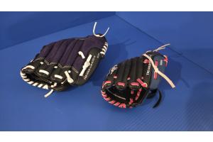 Spalding Gloves for 7 year & 12 year olds