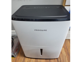 Frigidaire Dehumidifier Ffad2233w1 22 Pint Capacity