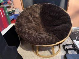 Papasan chair