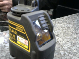 DEWALT LASER LEVEL DW088CG
