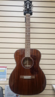 GUILD OM-120 ACOUSTIC GUITAR