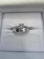 White Stone Lady's Stone Ring 18K White Gold 4.65g