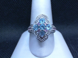 Lady's Gold Ring 14K White Gold 4g Size:9