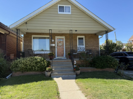 RENTED One Bedroom Basement All‑Inclusive Studio Apartment with Private Entrance in Windsor, Ontario