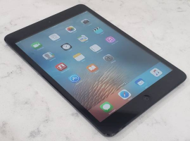 Apple iPad mini 7.9-inch 16GB Wi-Fi Black