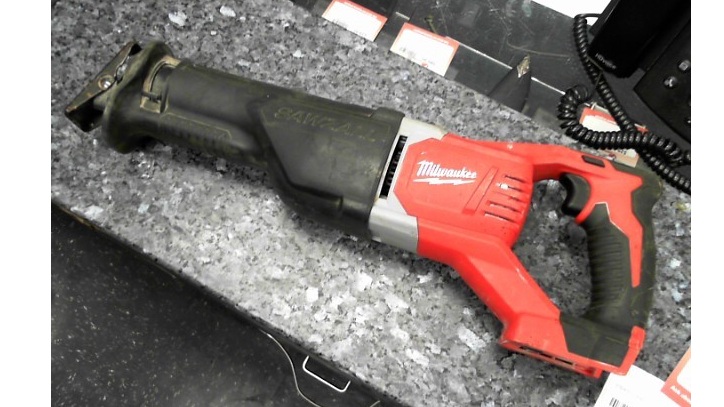 MILWAUKEE SAWZALL 2621-20 in Lethbridge, AB